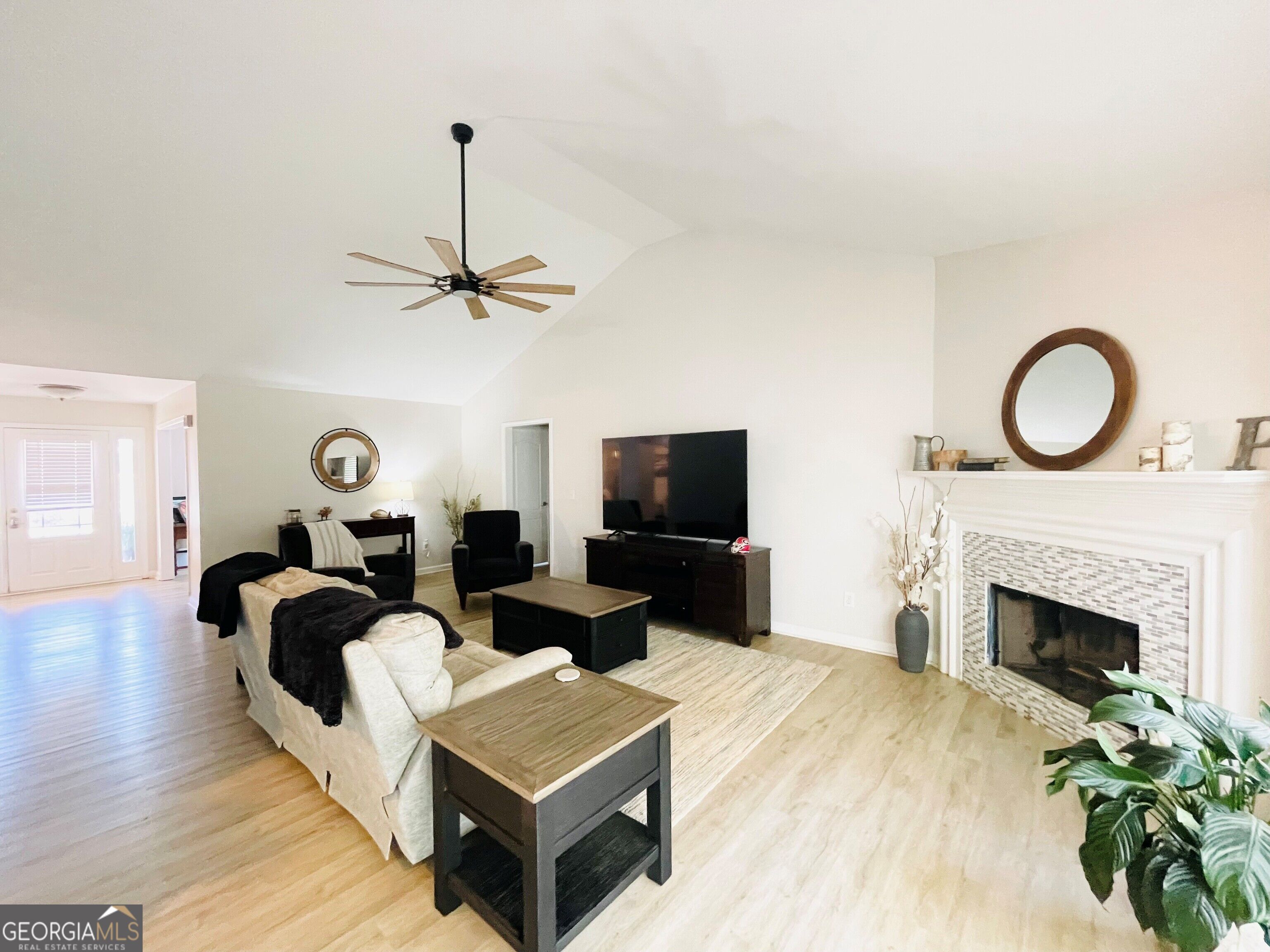 5313 Shadow Walk WAY