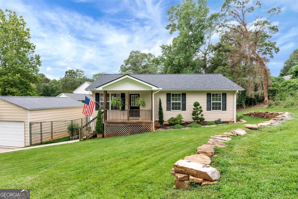 Photo of 152 Russ Circle, Clarkesville, GA 30523 (MLS # 10697527)