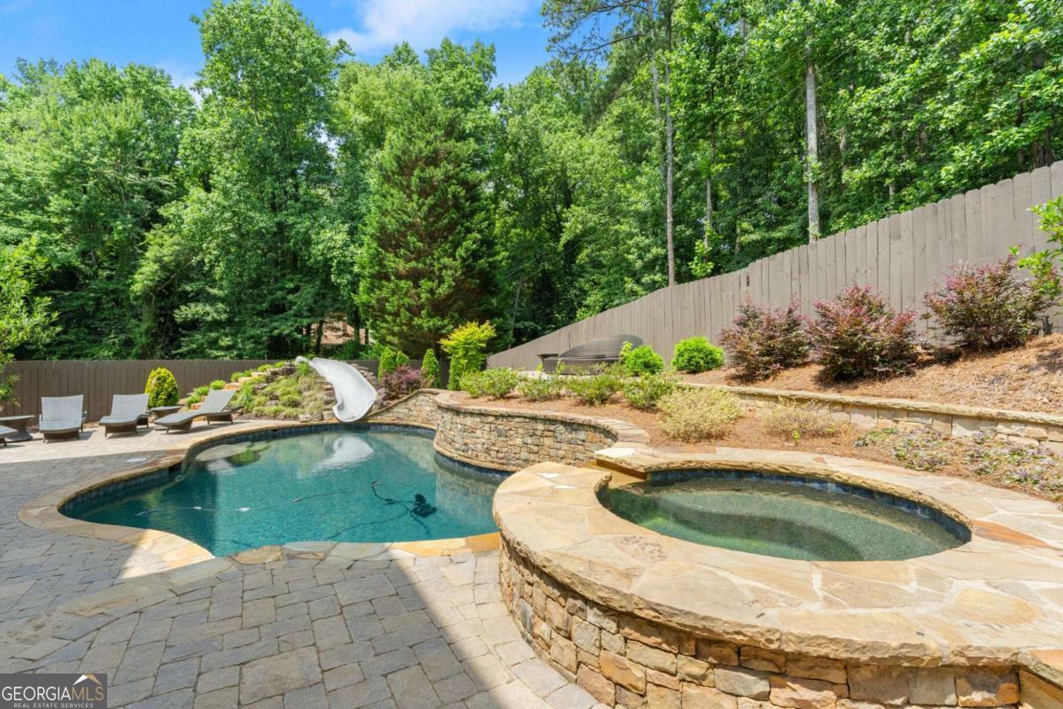 3173 Hamlet WAY