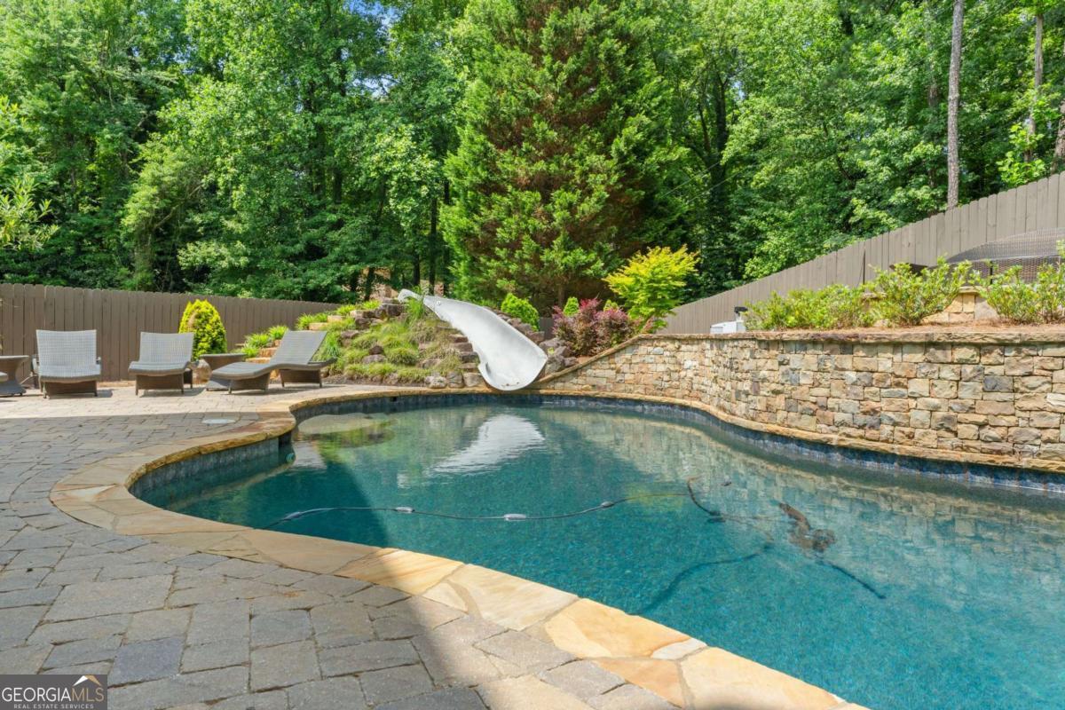 3173 Hamlet WAY