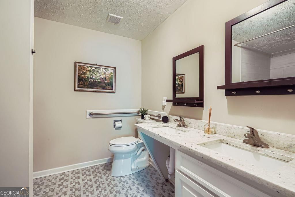 STEEPLE CHASE - Residential