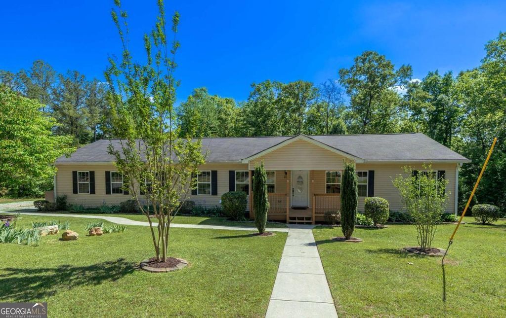 Photo of 25 Quail Ridge Road, Taylorsville, GA 30178 (MLS # 10735978)