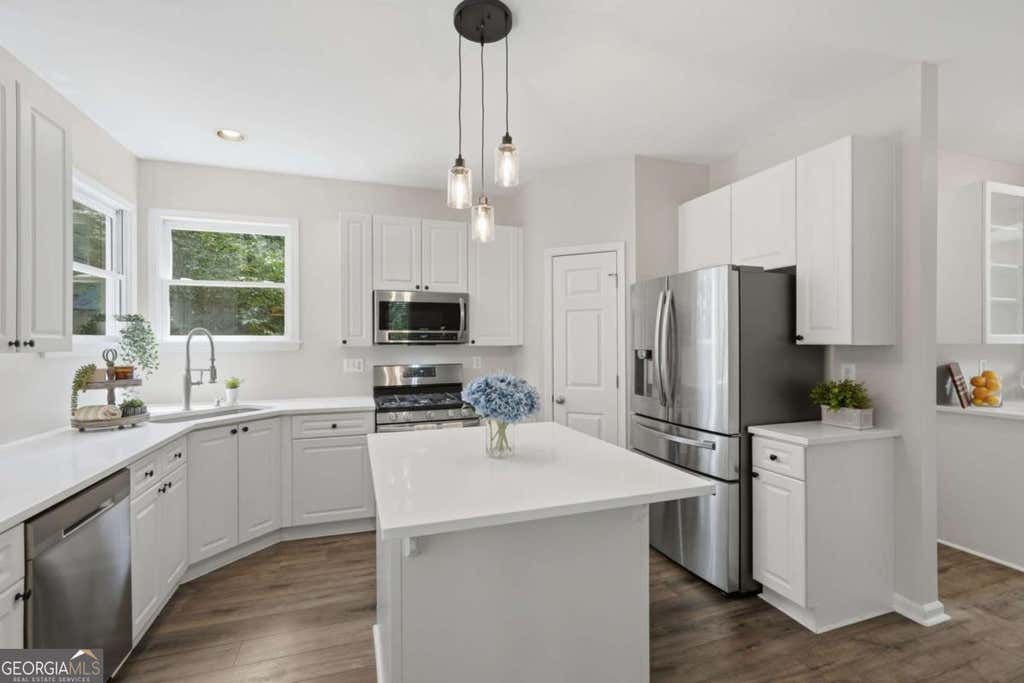 Photo of 1155 Landover Crossing, Suwanee, GA 30024 (MLS # 10820014)