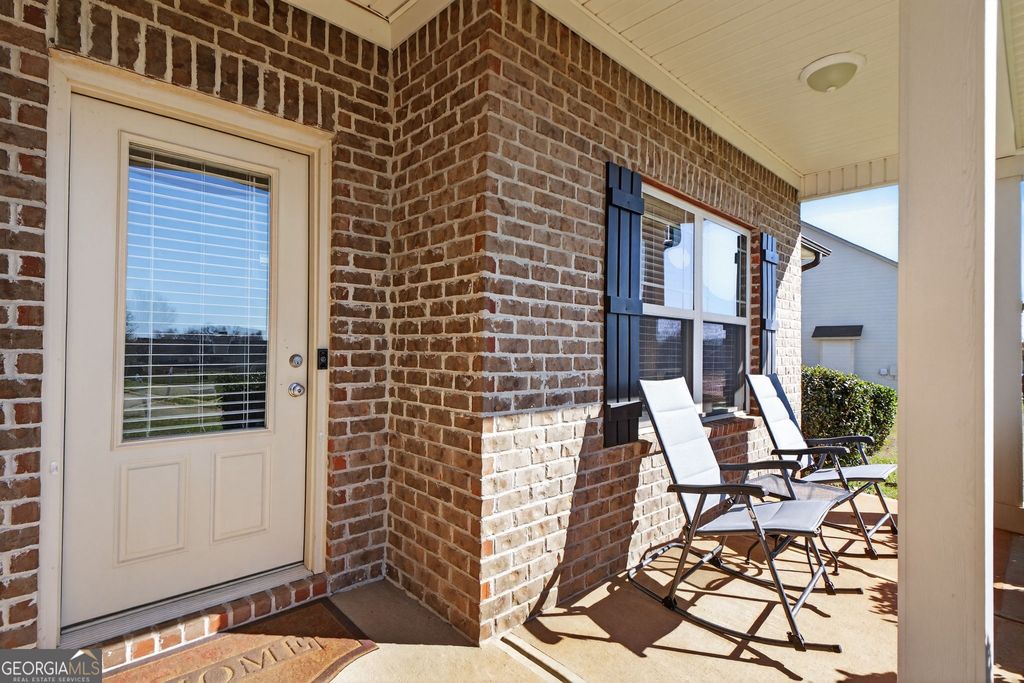 Photo of 105 Garnet Lane, Griffin, GA 30224 (MLS # 10698431)