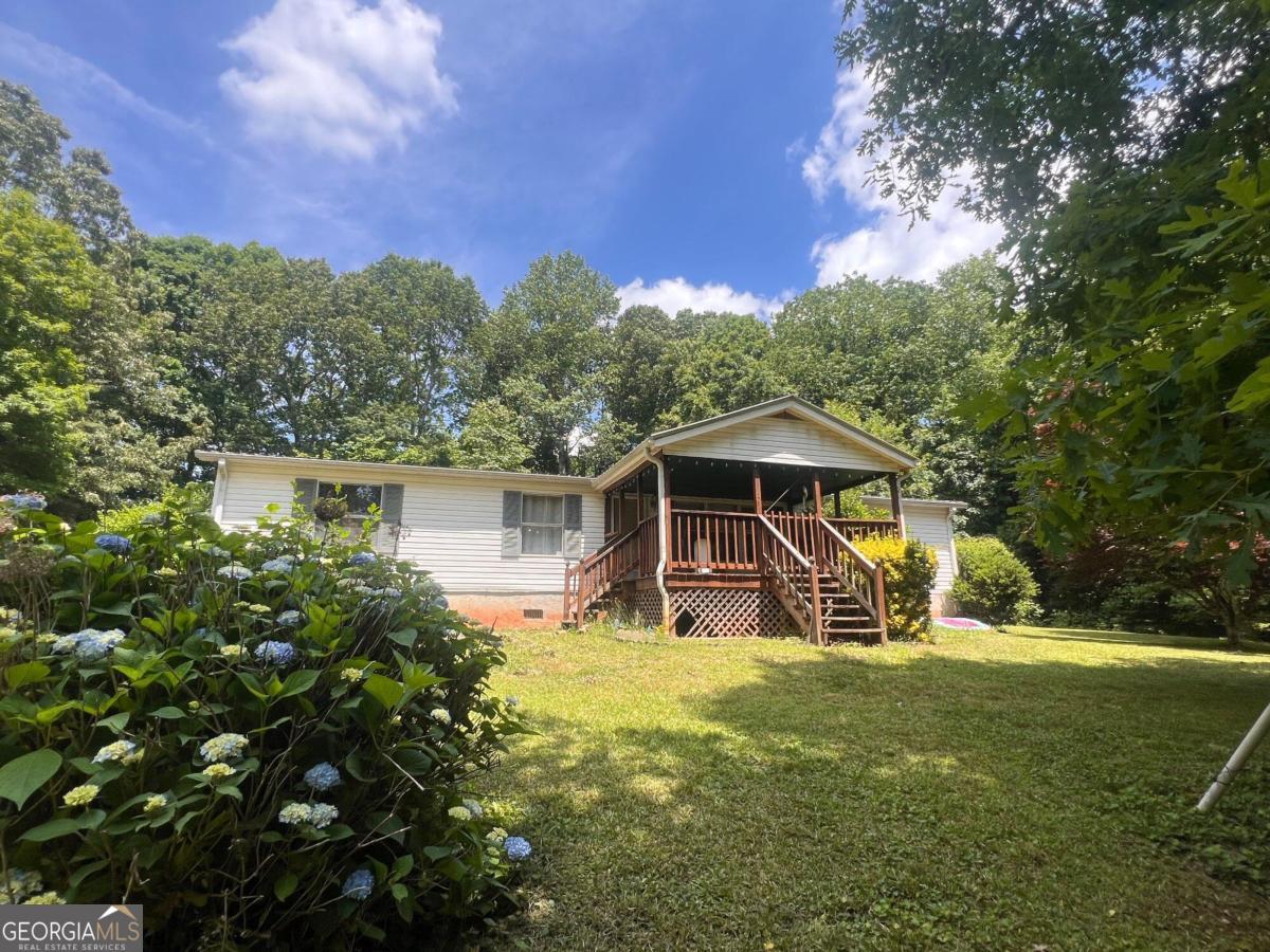 View Dahlonega, GA 30533 mobile home