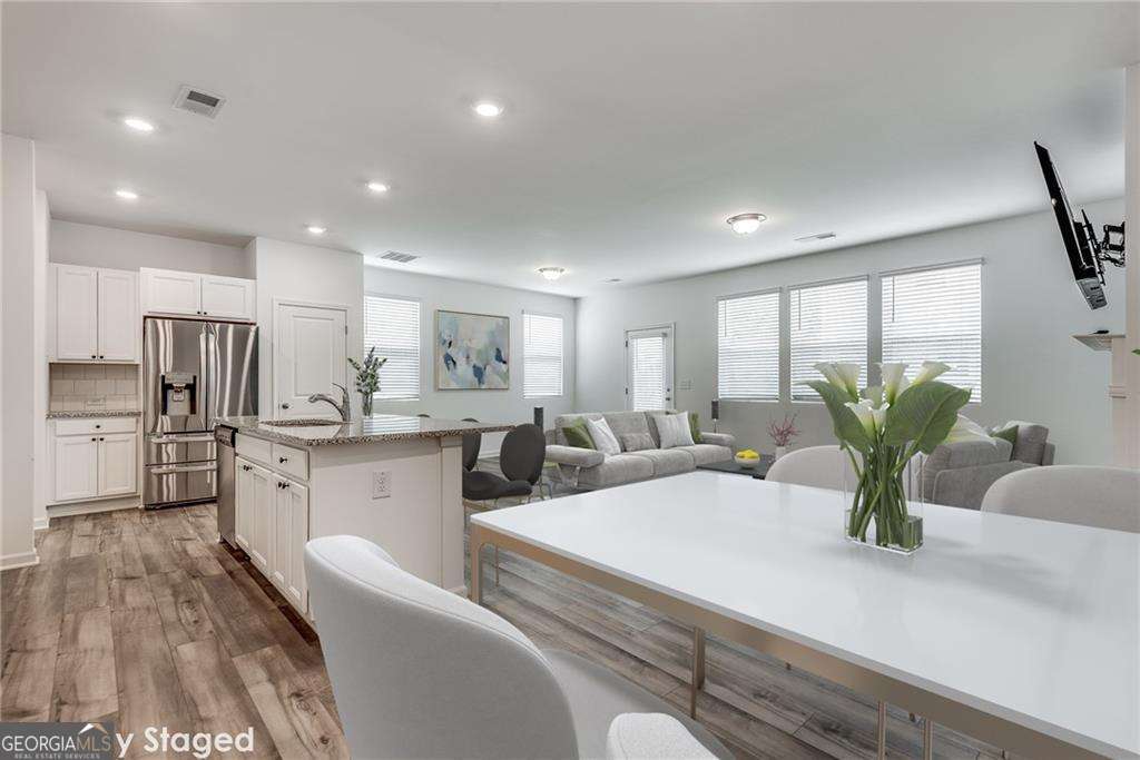 Duluth, Georgia 30097, United States, 3 Bedrooms Bedrooms, ,3 BathroomsBathrooms,Residential,Active,123576