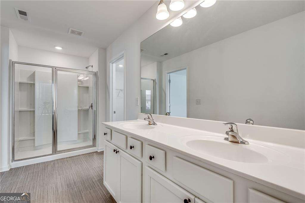 Duluth, Georgia 30097, United States, 3 Bedrooms Bedrooms, ,3 BathroomsBathrooms,Residential,Active,123576