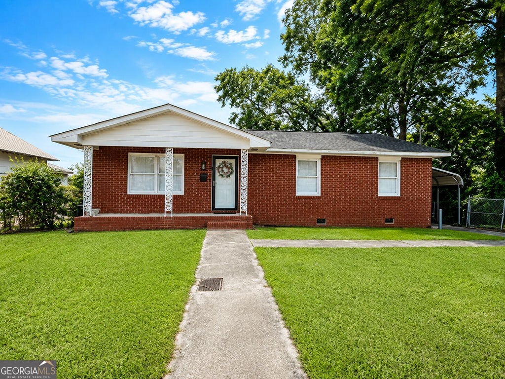 Photo of 401 Wilkinson St, St N, Milledgeville, GA 31061 (MLS # 10831414)