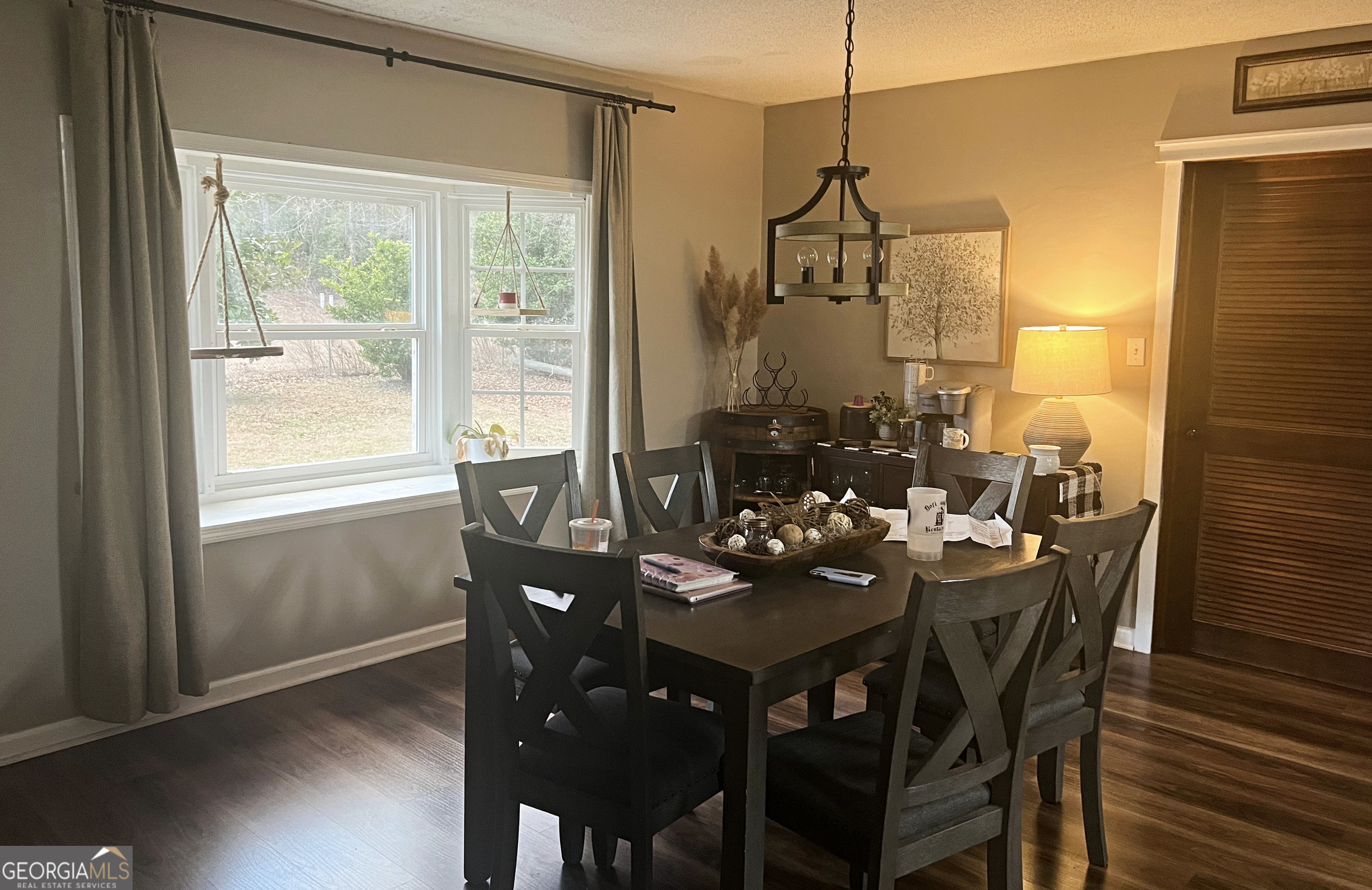 3998 Highway 17 N