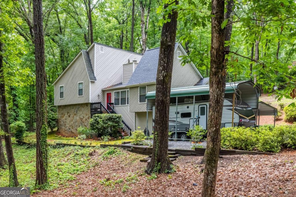Photo of 10530 Shallowford Road, Roswell, GA 30075 (MLS # 10762258)