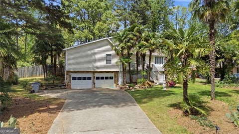 Photo of 247 Arbour Way, Suwanee, GA 30024 (MLS # 10733442)