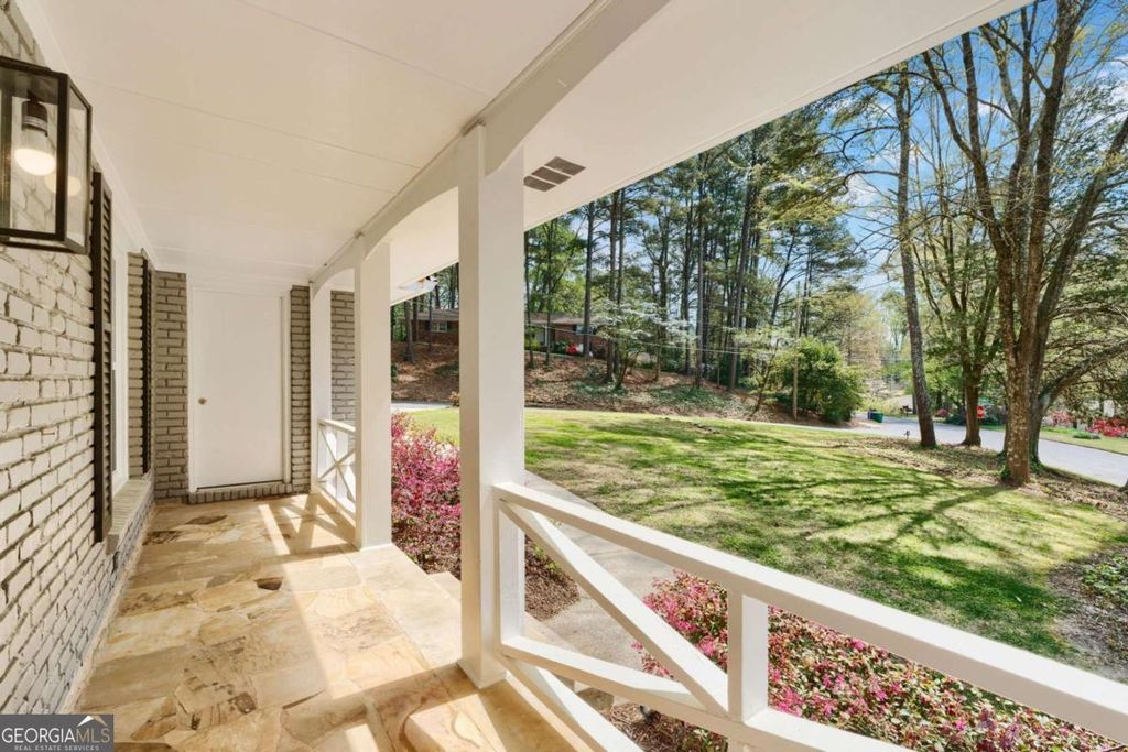 Photo of 2492 Sherbrooke Drive NE, Atlanta, GA 30345 (MLS # 10728372)