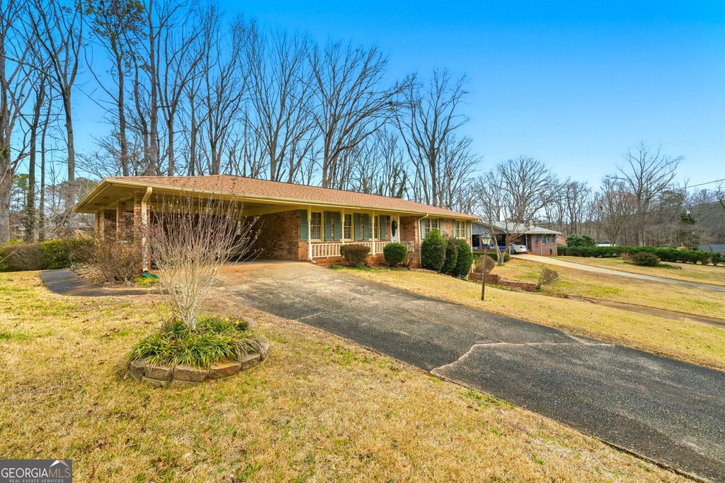 Photo of 5536 Richland Drive, Douglasville, GA 30135 (MLS # 10694476)