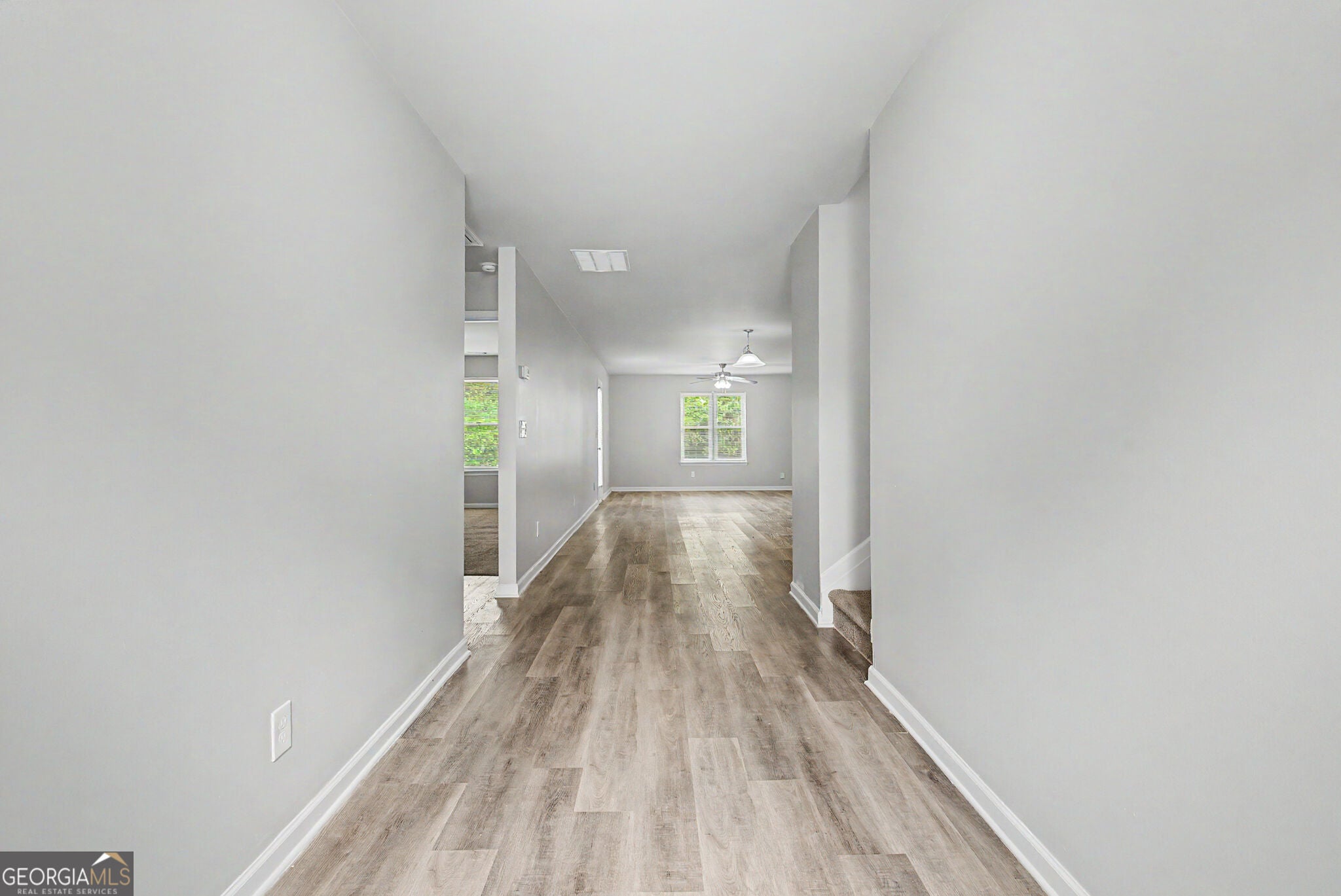 123 W Lexington AVE