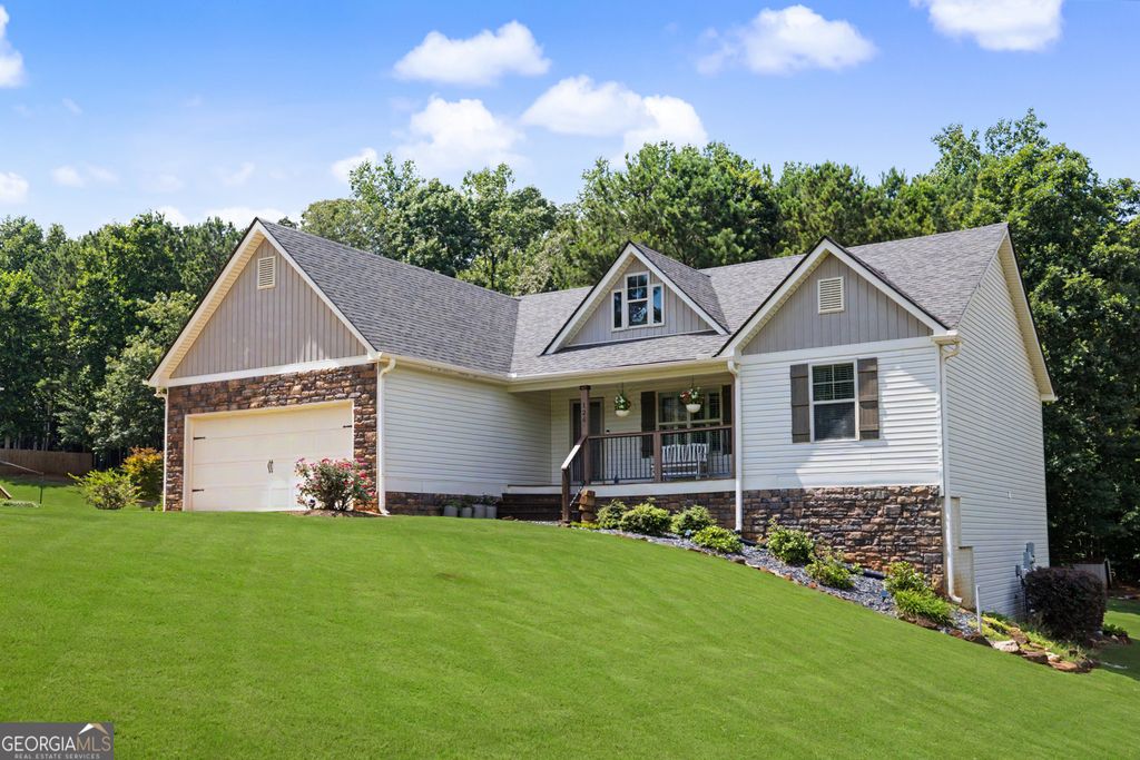 Photo of 126 Copper Creek Dr, Lagrange, GA 30240 (MLS # 10801099)