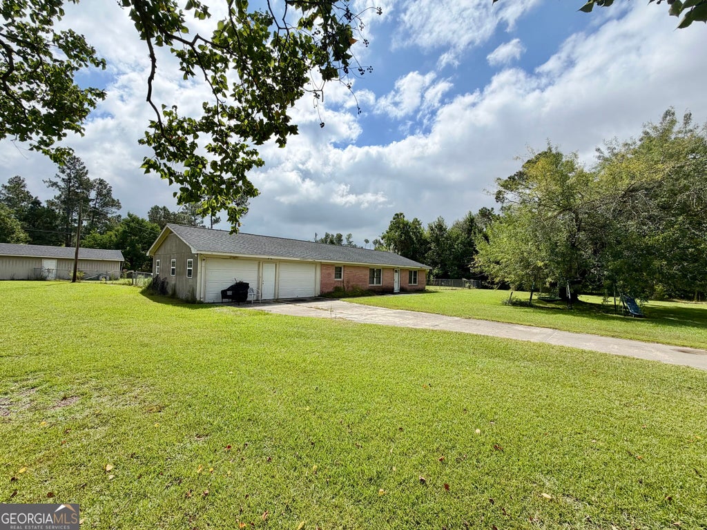 Photo of 10 N Osage Lane, Hazlehurst, GA 31539 (MLS # 10851898)