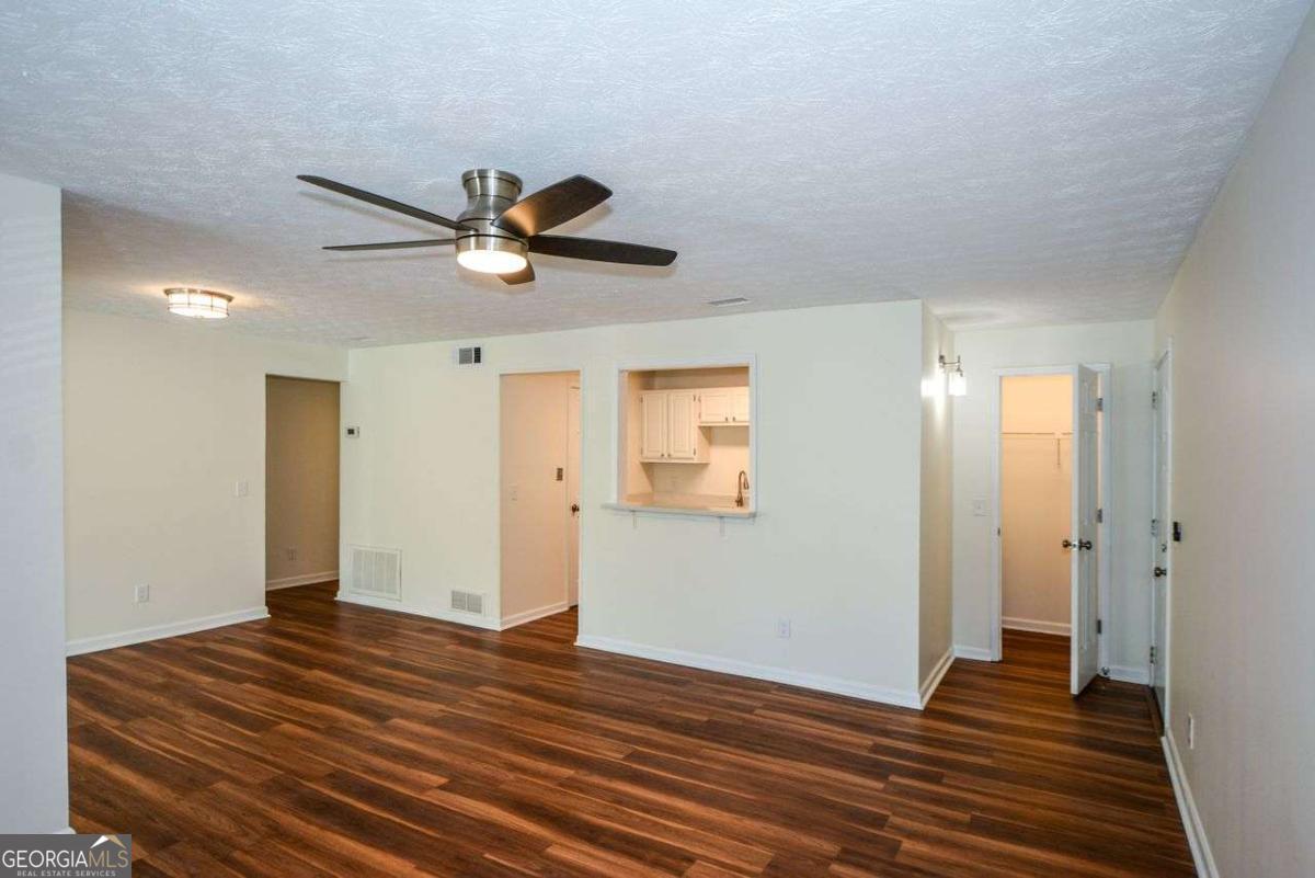 Woodridge Way - Residential