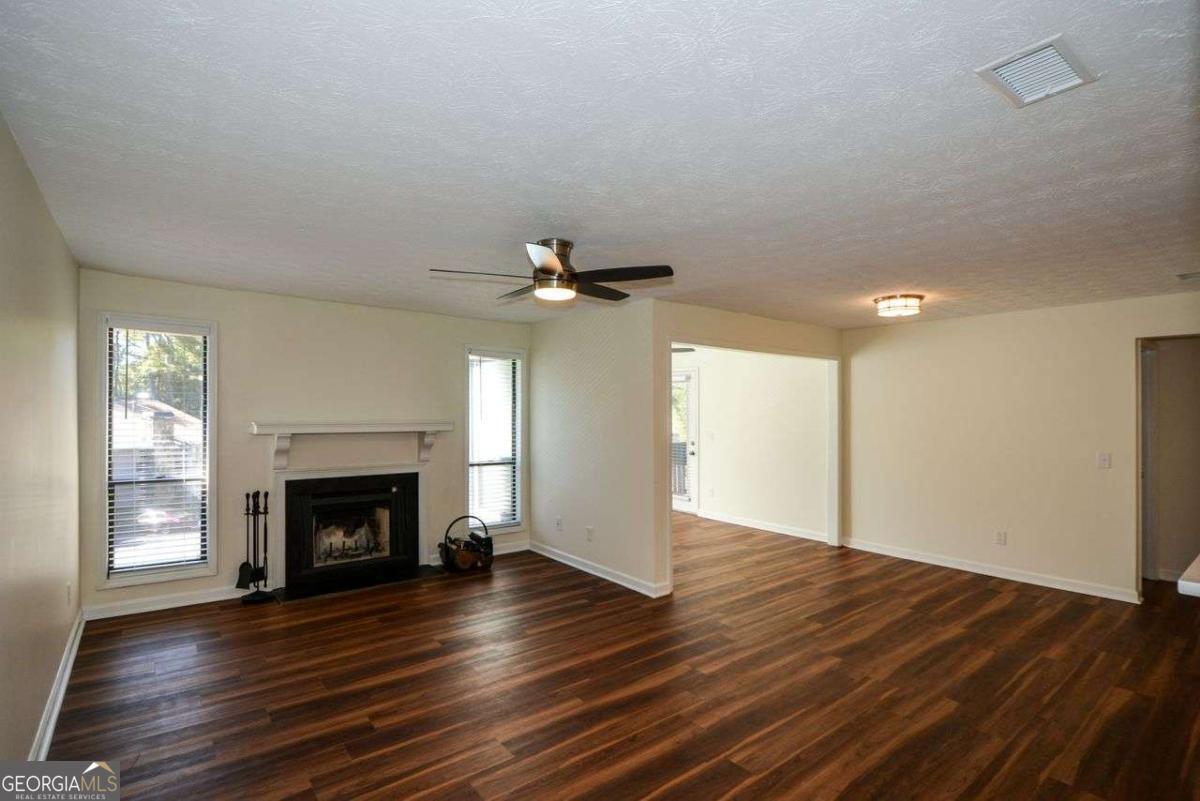 Woodridge Way - Residential