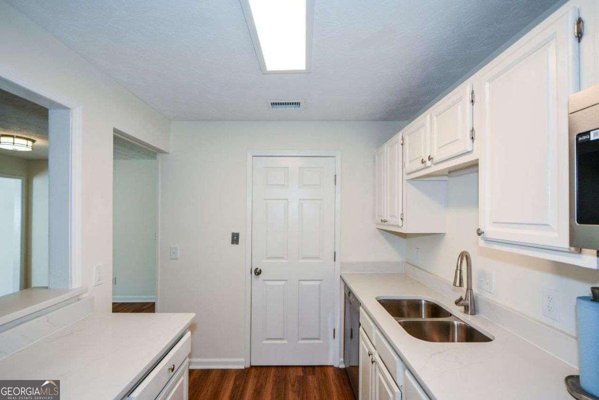 Woodridge Way - Residential