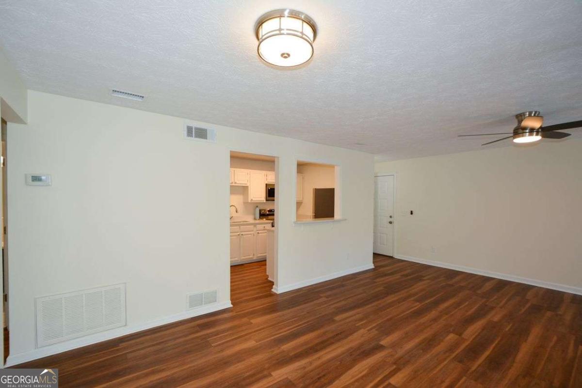 Woodridge Way - Residential