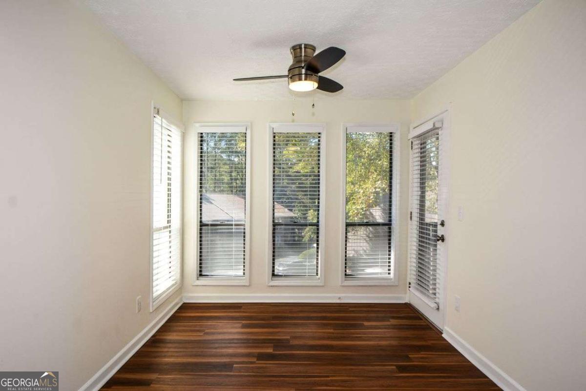 Woodridge Way - Residential