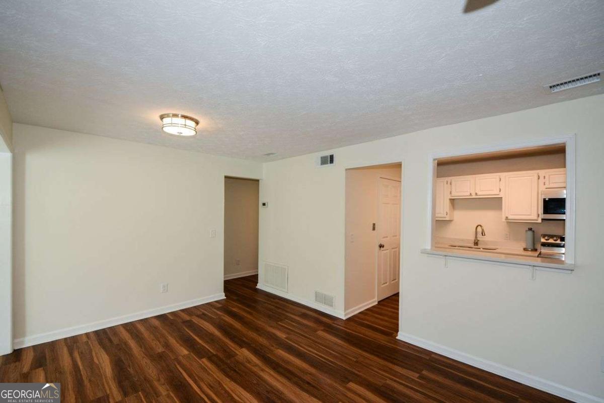 Woodridge Way - Residential