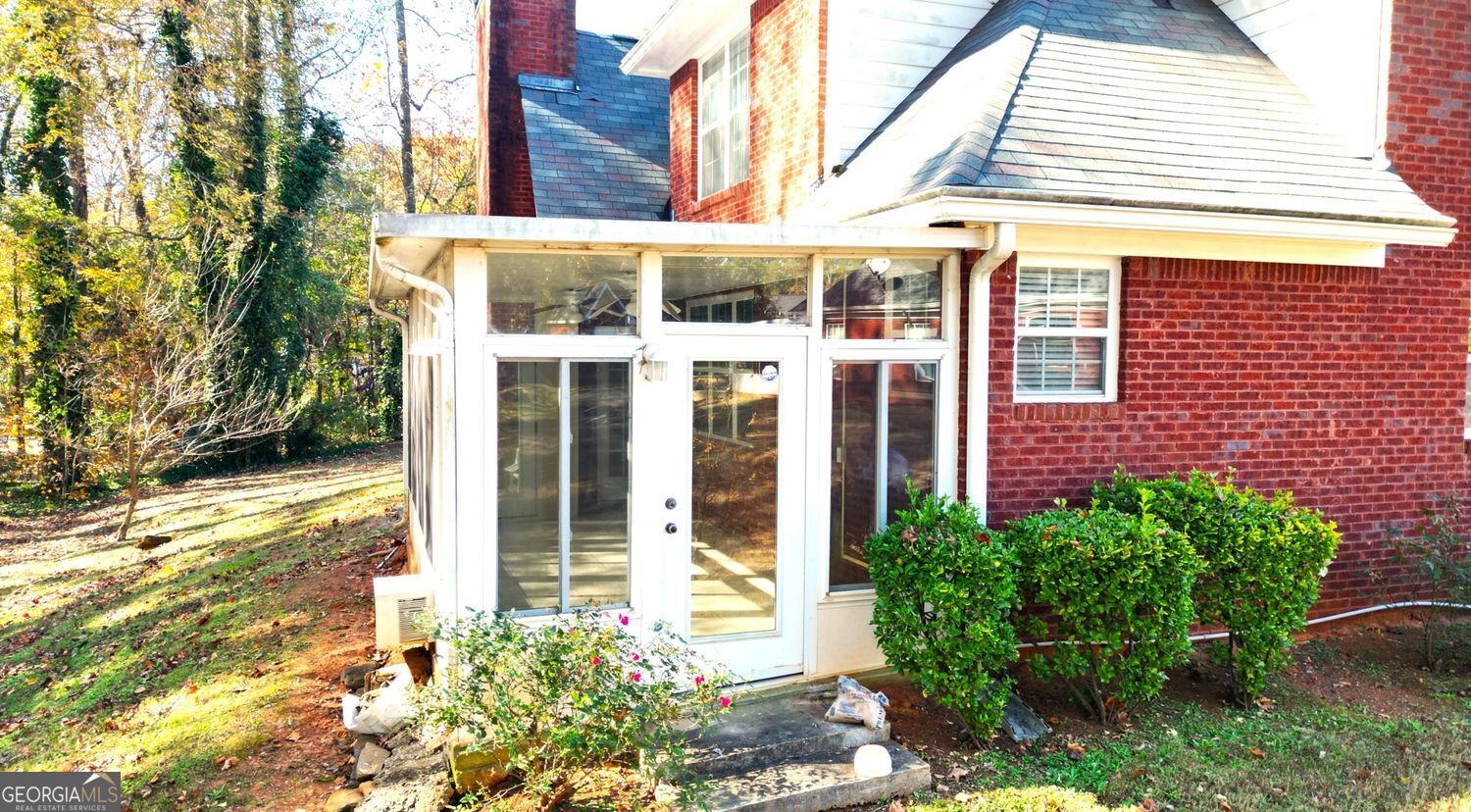 MAGNOLIA MANOR - Residential