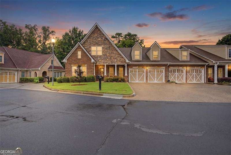 2327 Sandy Oaks DR