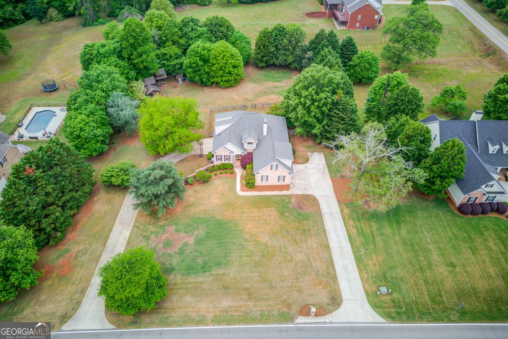 Photo of 5667 Britt Whitmire Road, Gainesville, GA 30506 (MLS # 10754106)