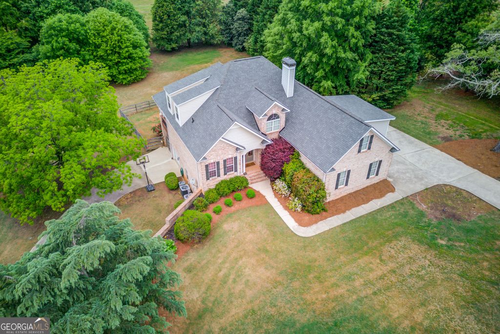 Photo of 5667 Britt Whitmire Road, Gainesville, GA 30506 (MLS # 10754106)