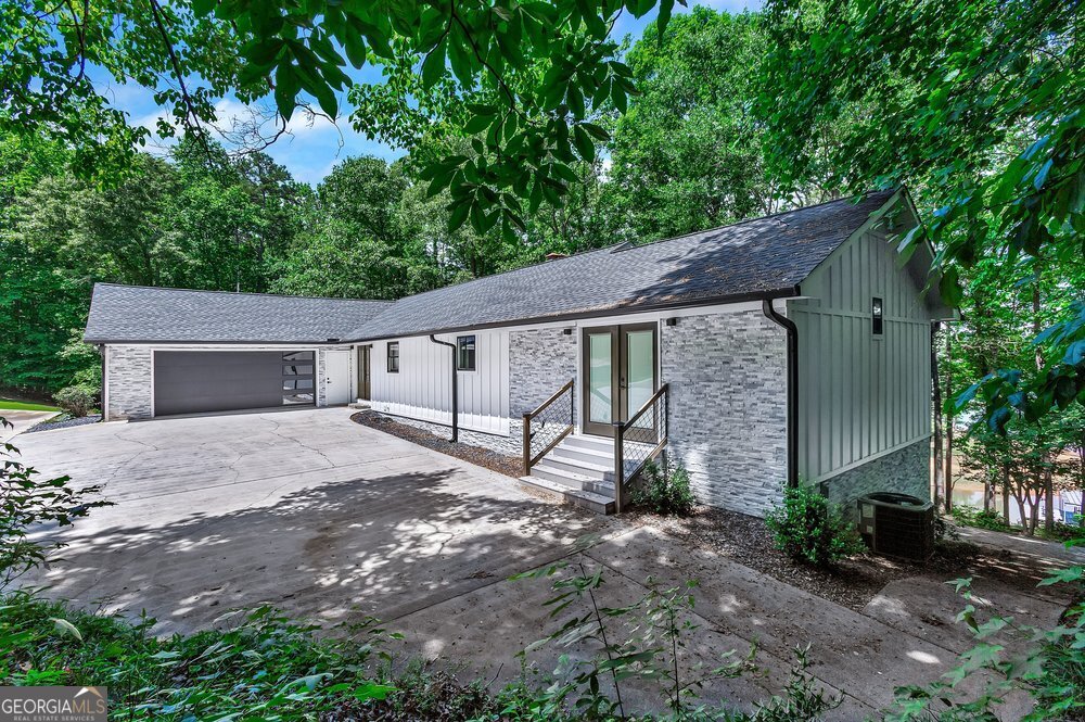 250 Harbor Heights CIR