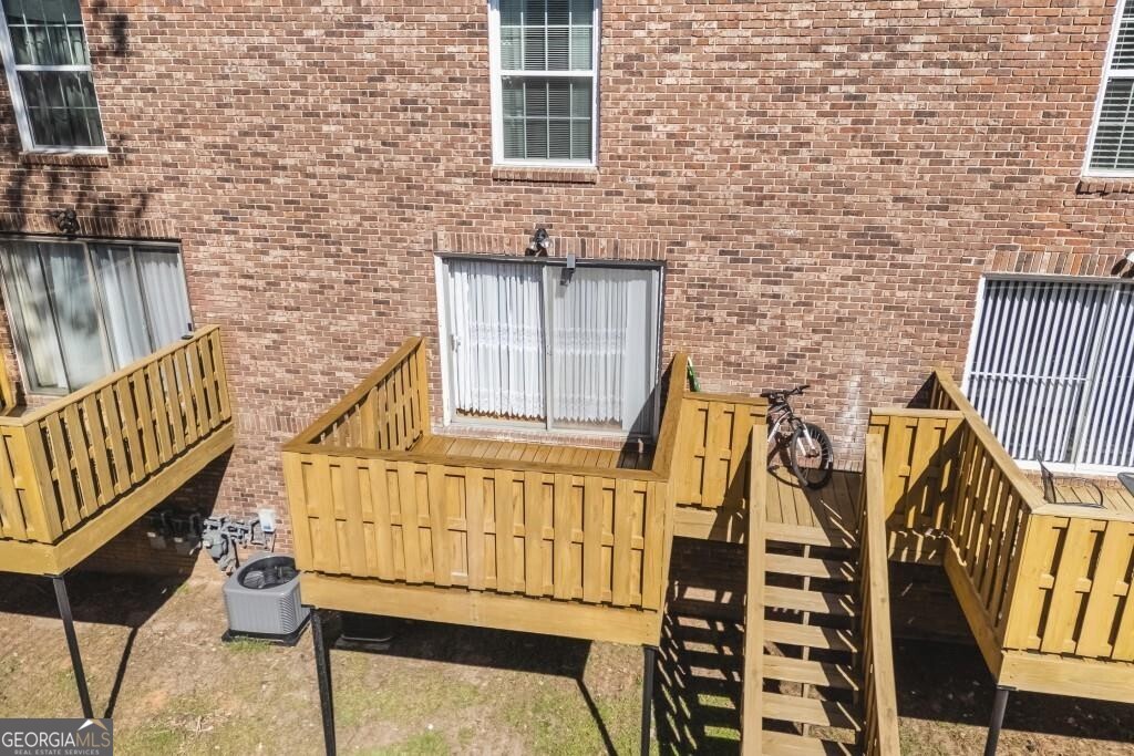 Charleston Square - Residential