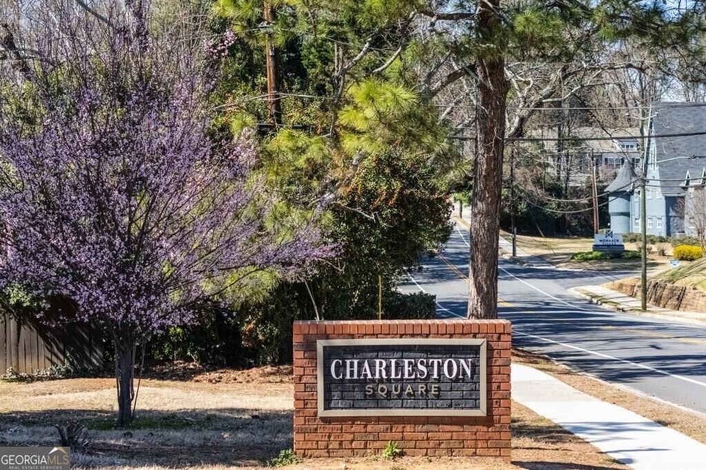 Charleston Square - Residential