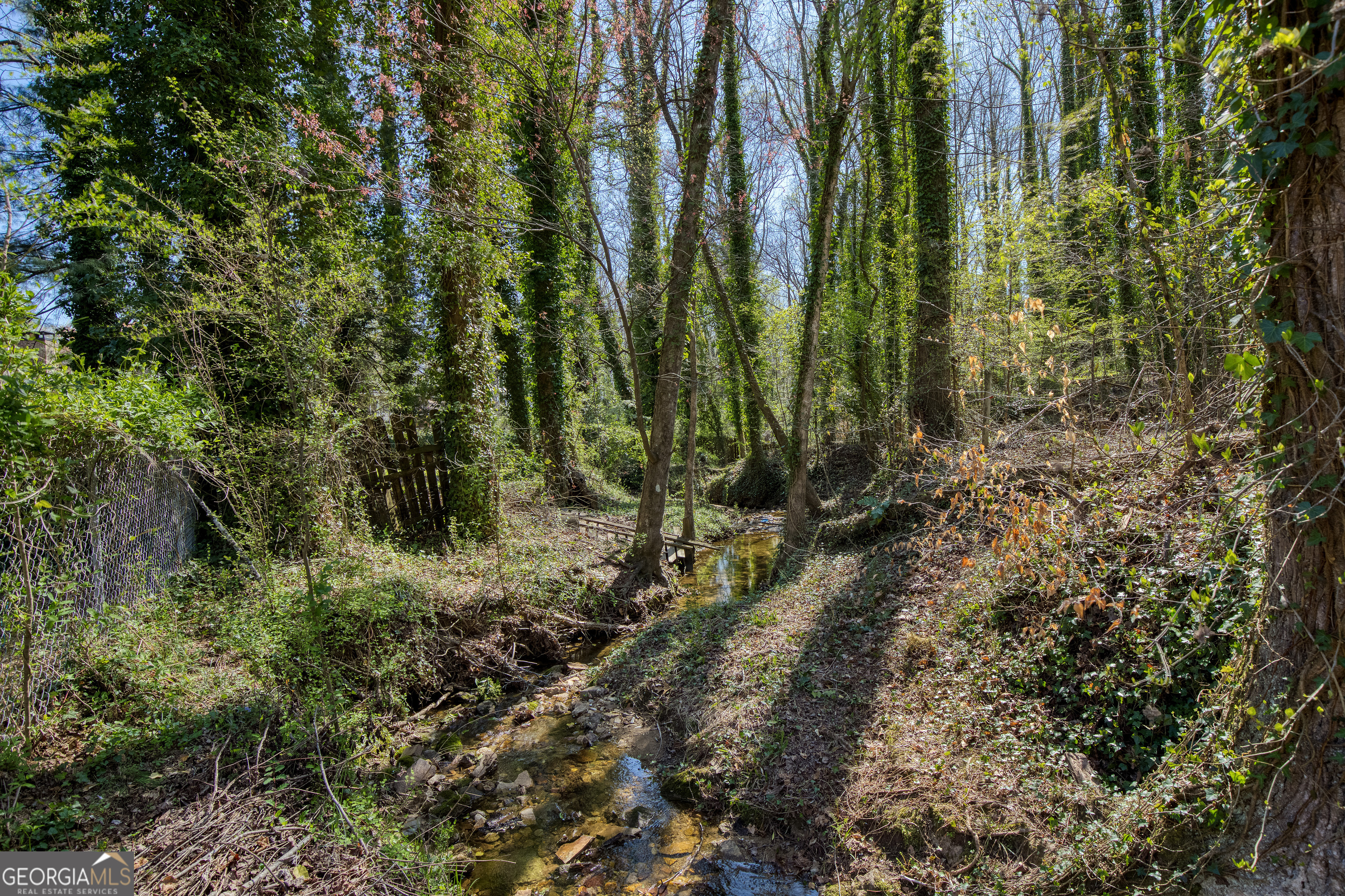 Gainesville, Georgia 30506, United States, 4 Bedrooms Bedrooms, ,4 BathroomsBathrooms,Residential,Active,97843