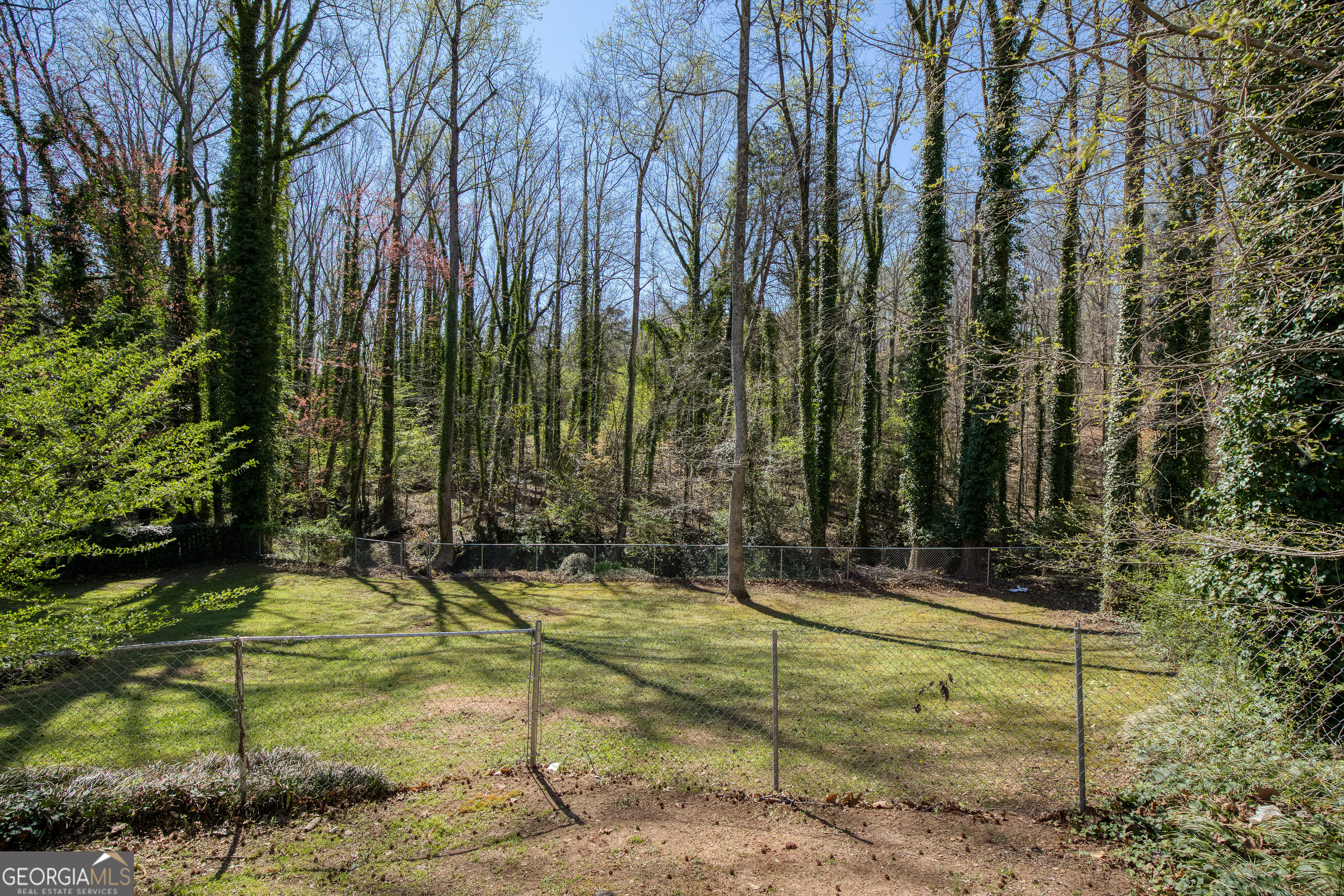 Gainesville, Georgia 30506, United States, 4 Bedrooms Bedrooms, ,4 BathroomsBathrooms,Residential,Active,97843