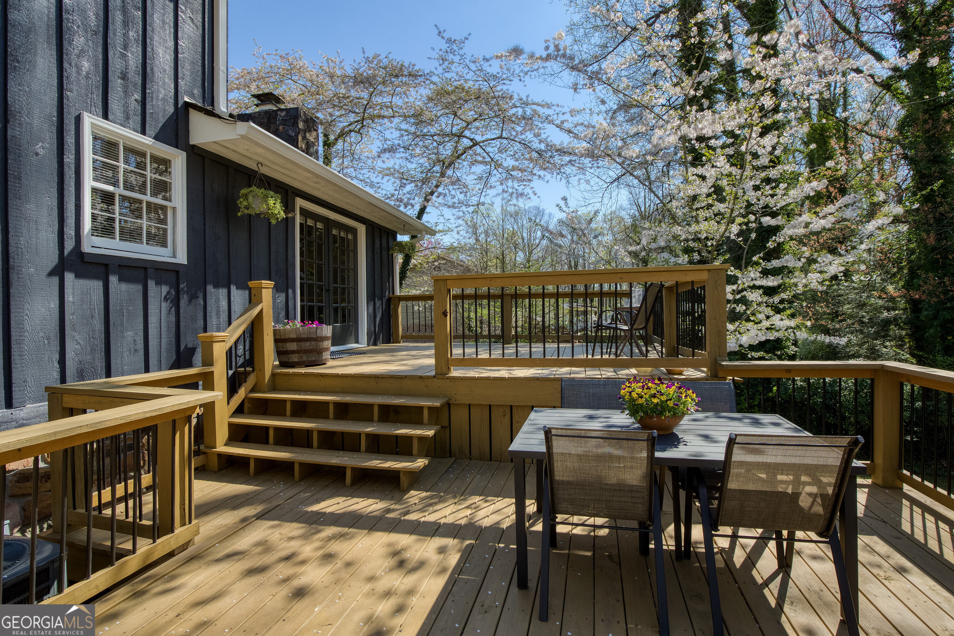 Gainesville, Georgia 30506, United States, 4 Bedrooms Bedrooms, ,4 BathroomsBathrooms,Residential,Active,97843