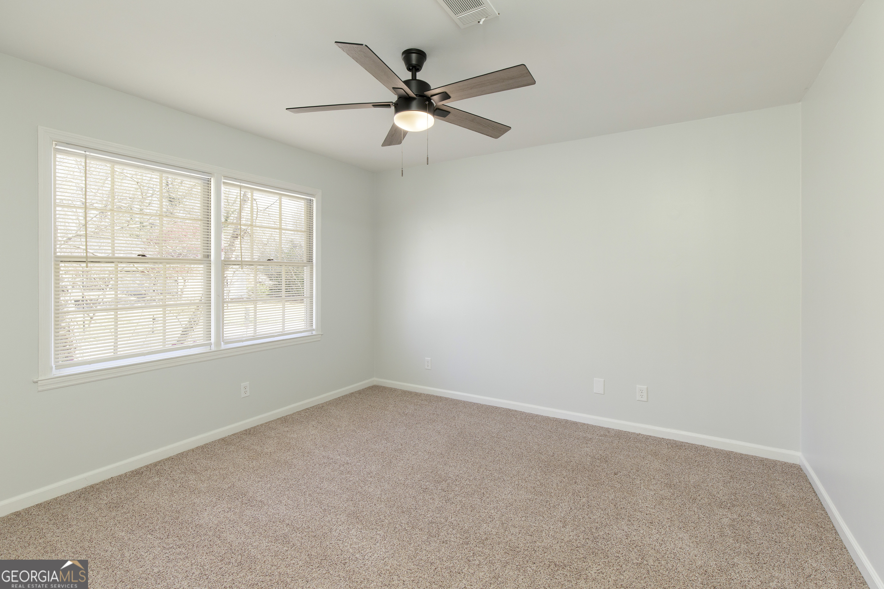 Gainesville, Georgia 30506, United States, 4 Bedrooms Bedrooms, ,4 BathroomsBathrooms,Residential,Active,97843