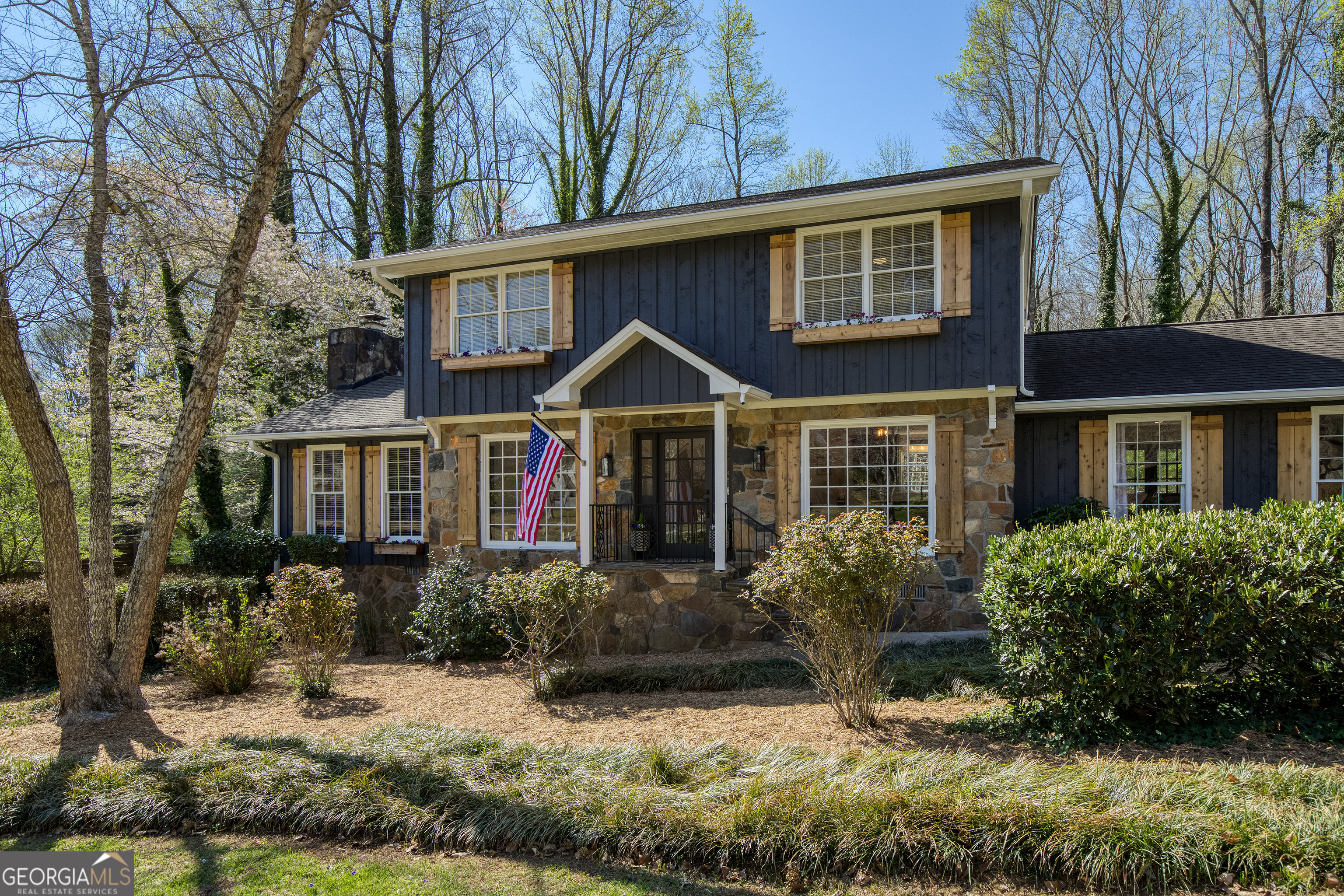 Gainesville, Georgia 30506, United States, 4 Bedrooms Bedrooms, ,4 BathroomsBathrooms,Residential,Active,97843