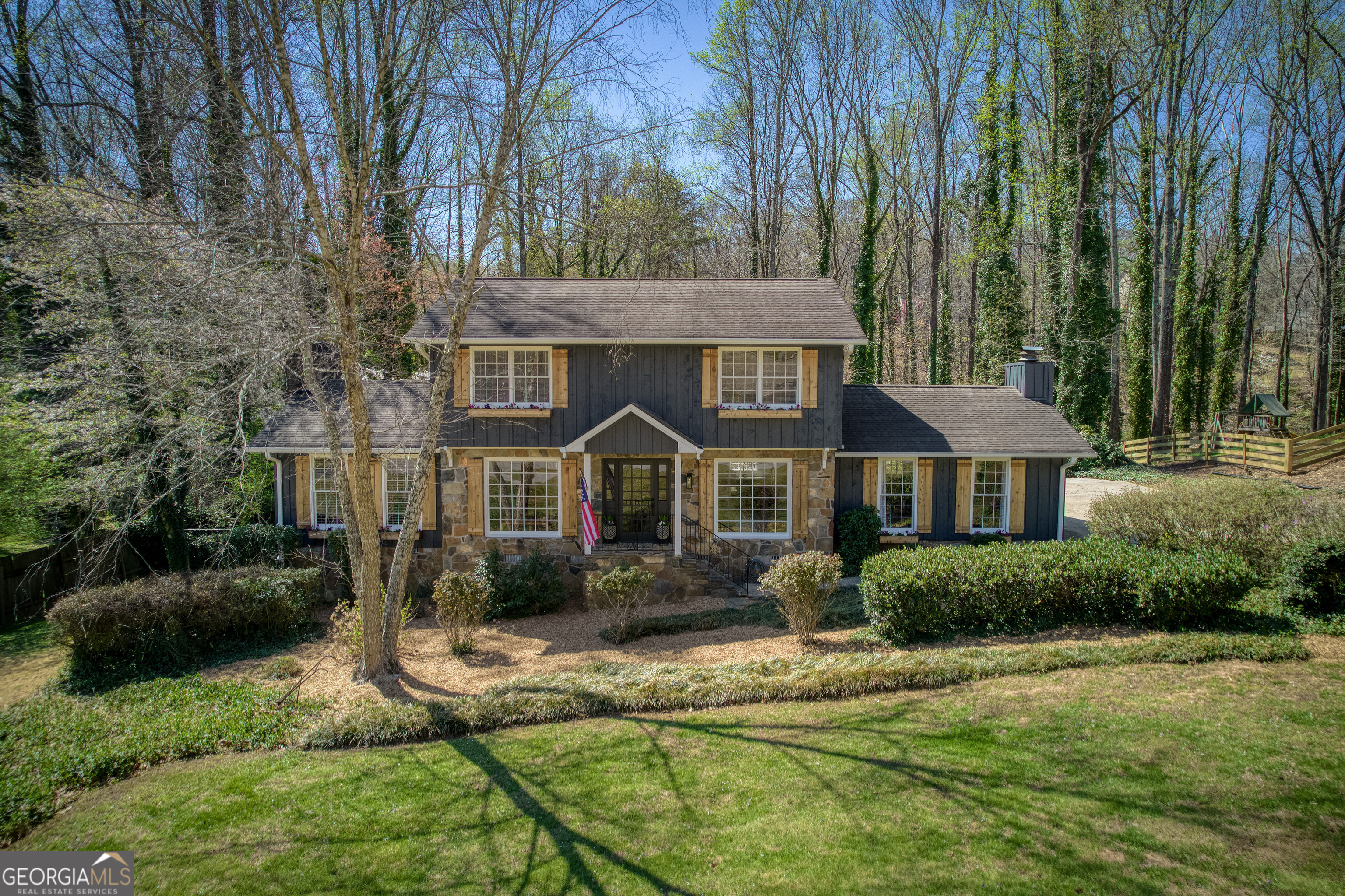 Gainesville, Georgia 30506, United States, 4 Bedrooms Bedrooms, ,4 BathroomsBathrooms,Residential,Active,97843