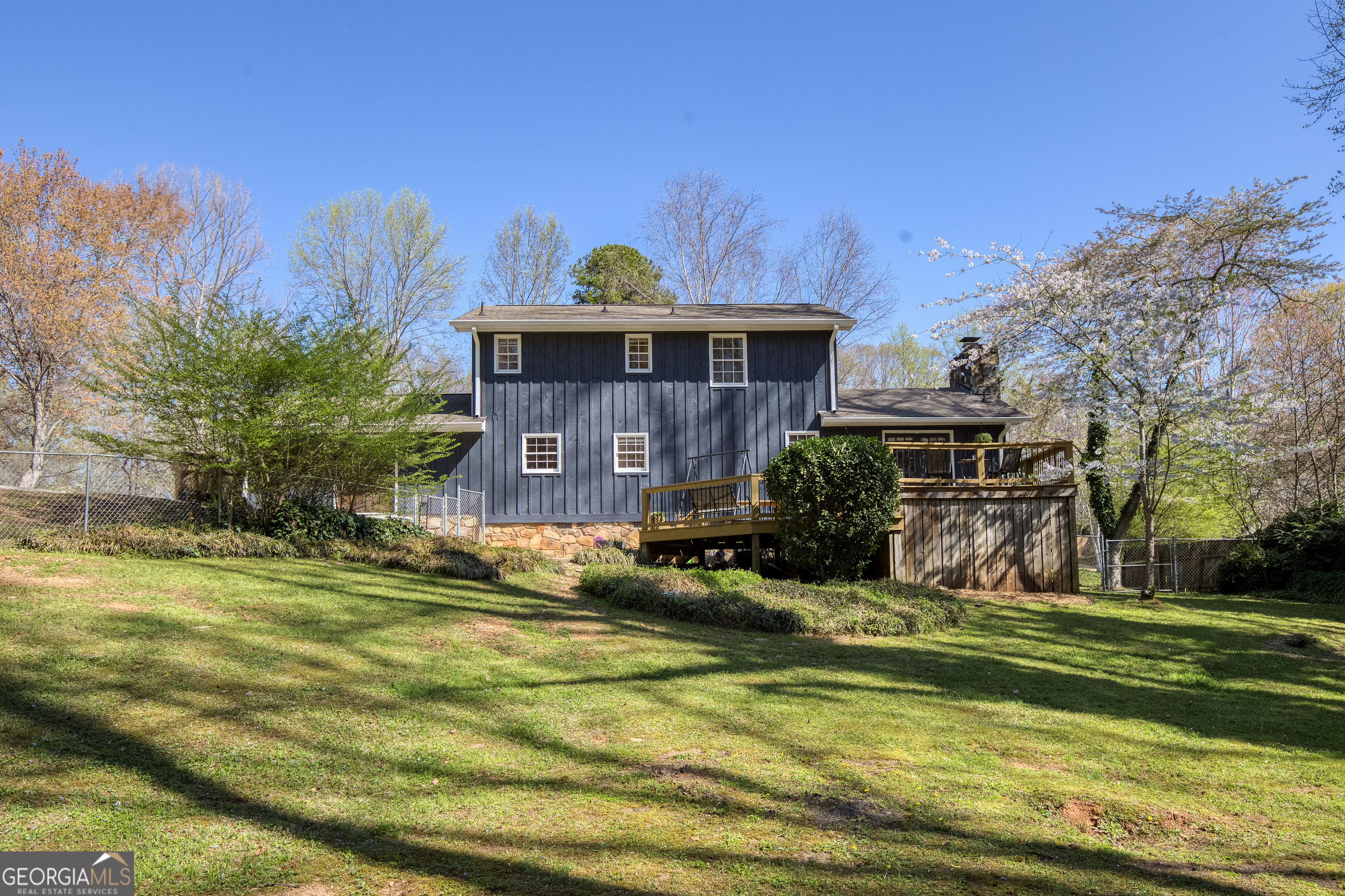 Gainesville, Georgia 30506, United States, 4 Bedrooms Bedrooms, ,4 BathroomsBathrooms,Residential,Active,97843