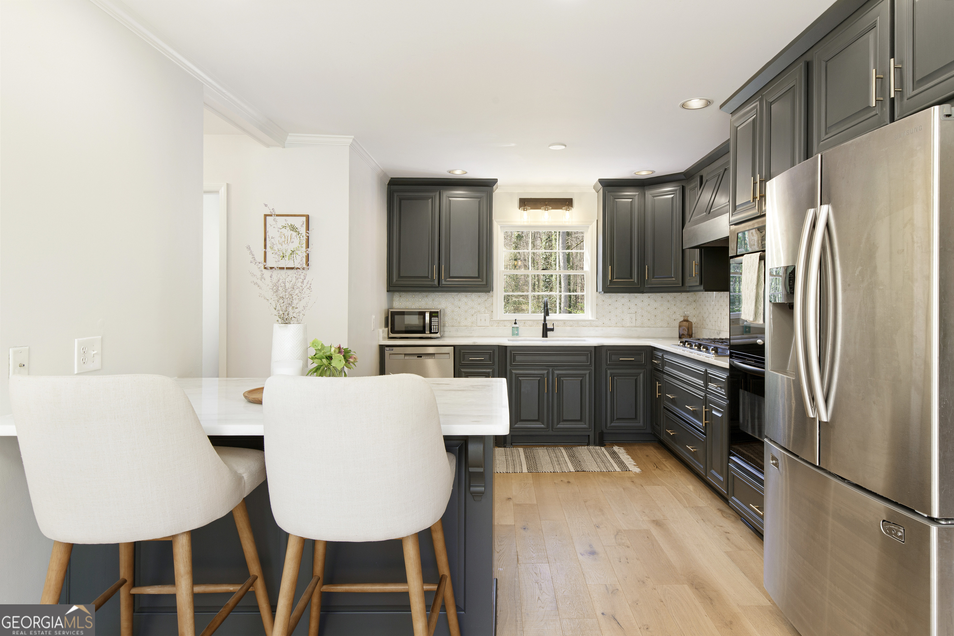 Gainesville, Georgia 30506, United States, 4 Bedrooms Bedrooms, ,4 BathroomsBathrooms,Residential,Active,97843