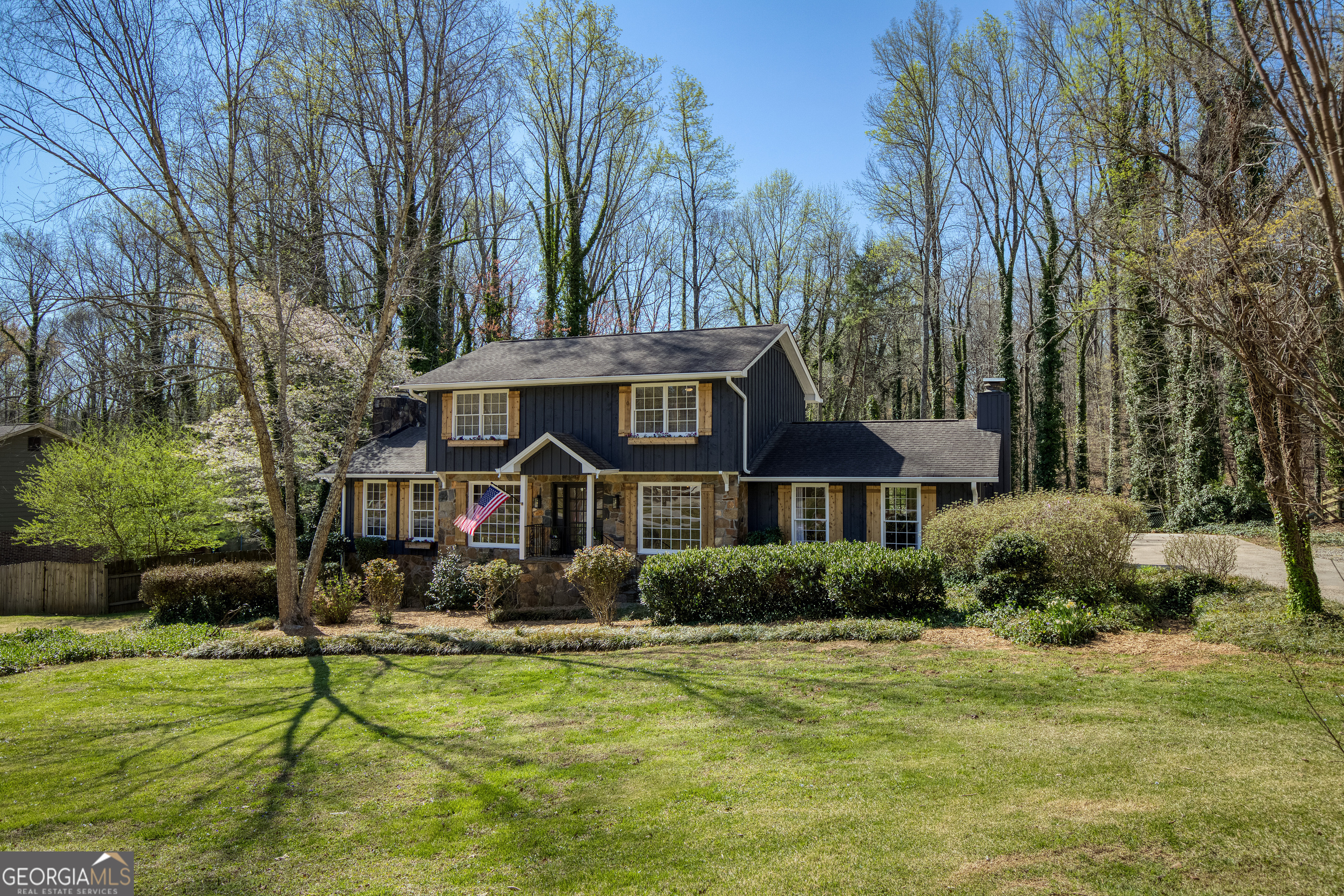 Gainesville, Georgia 30506, United States, 4 Bedrooms Bedrooms, ,4 BathroomsBathrooms,Residential,Active,97843