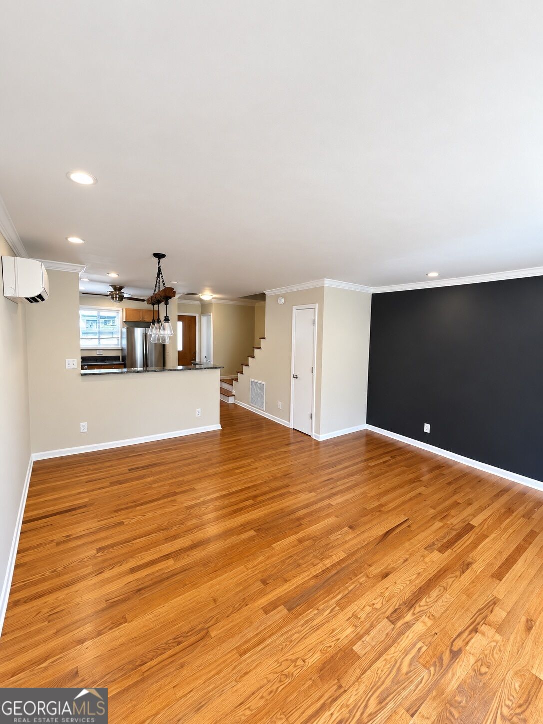 3501 Roswell RD 501
