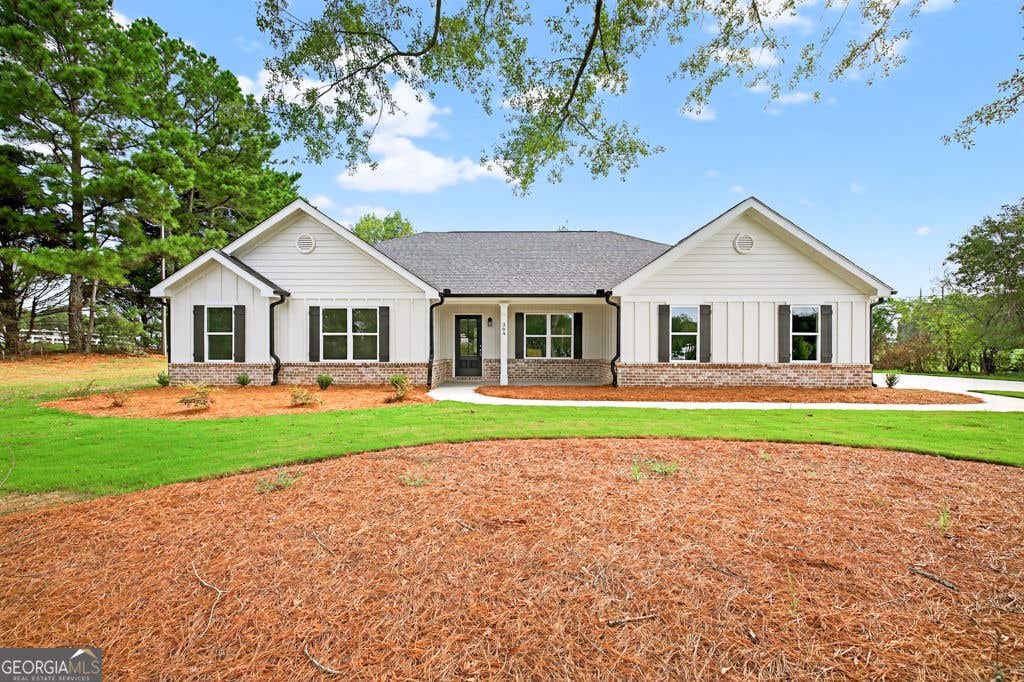 Photo of 580 Manning Gin Rd, Winder, GA 30680 (MLS # 10833161)