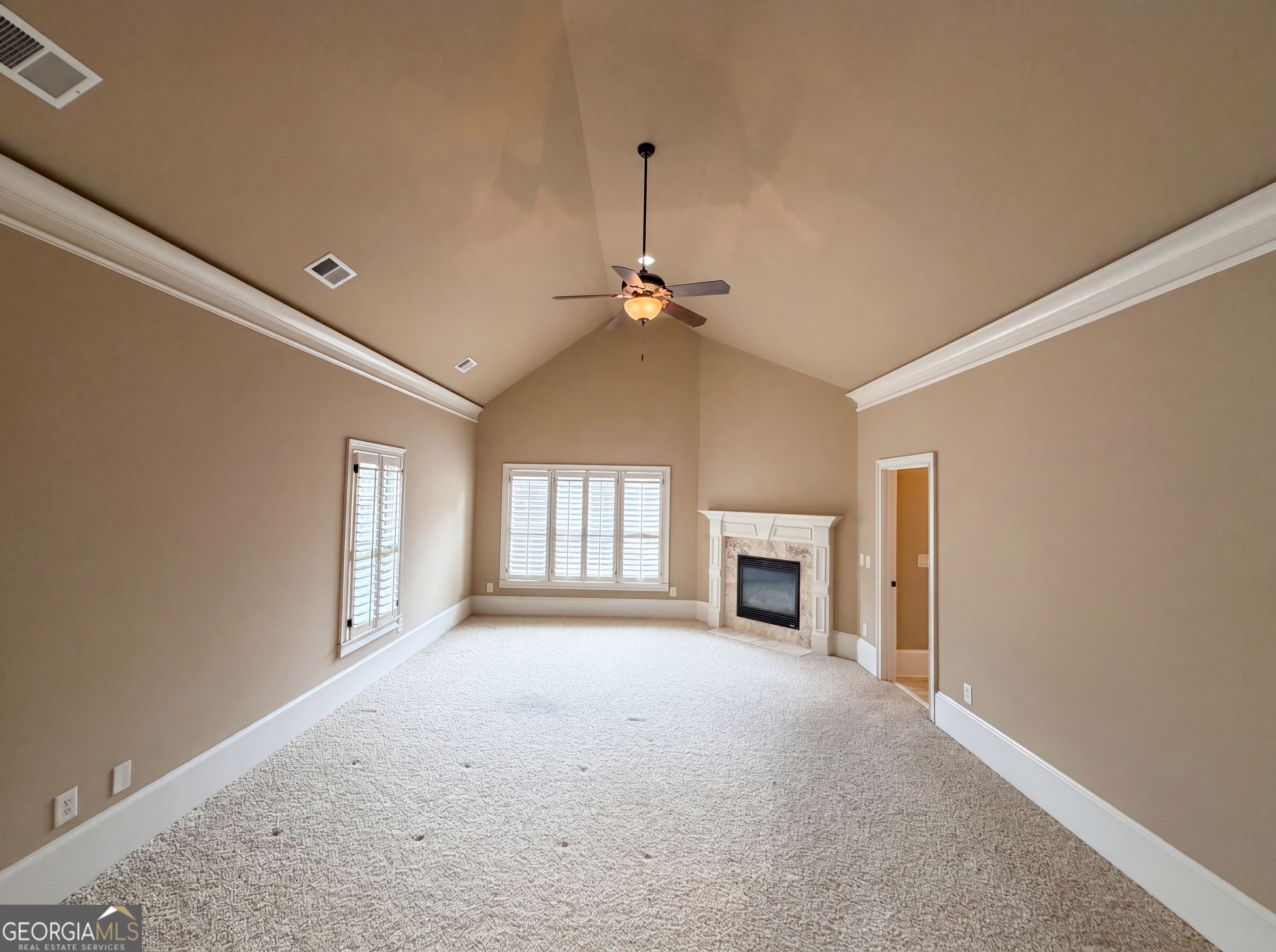 3250 Camellia LN