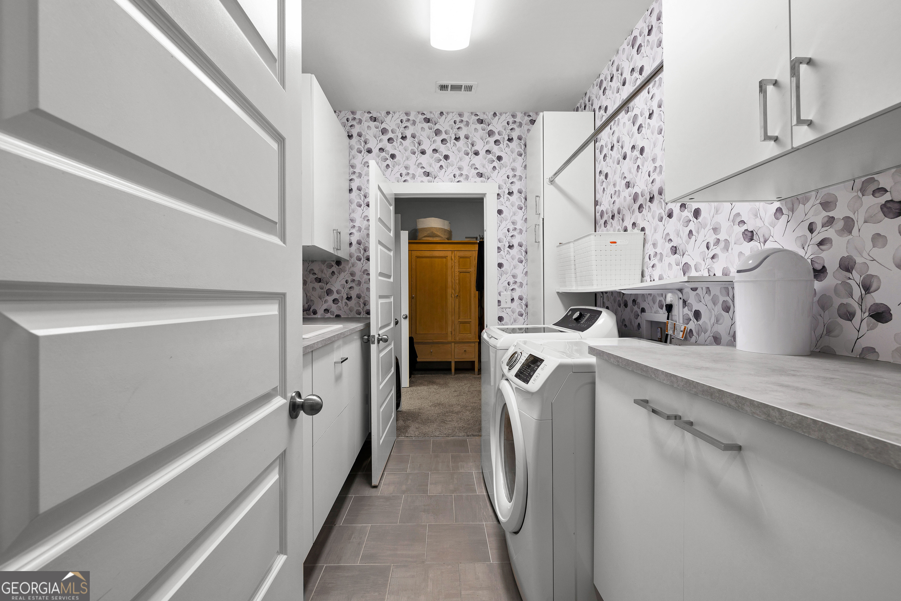 Brooks, Georgia 30205, United States, 5 Bedrooms Bedrooms, ,4 BathroomsBathrooms,Residential,Active,252463