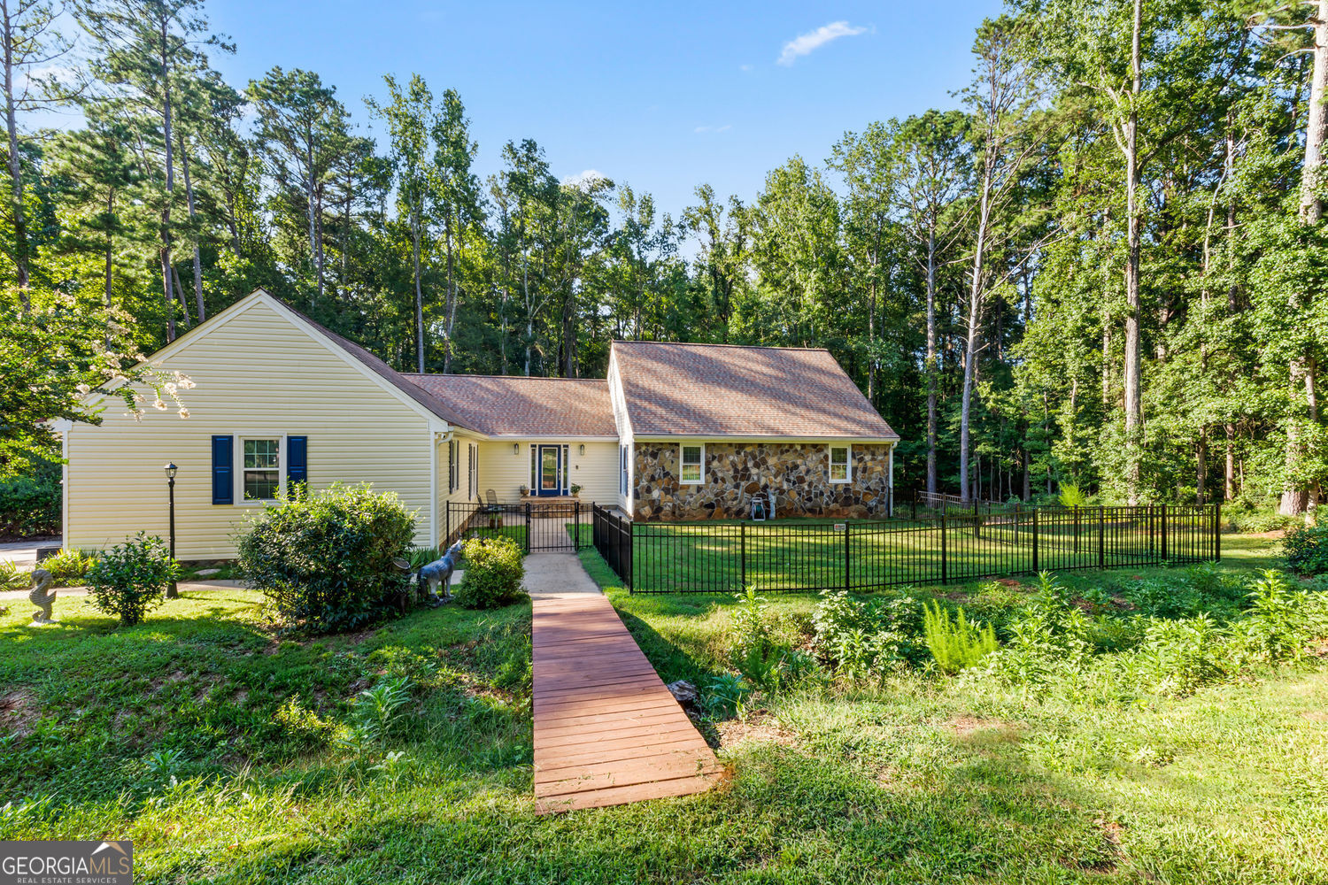 175 Kingswood DR