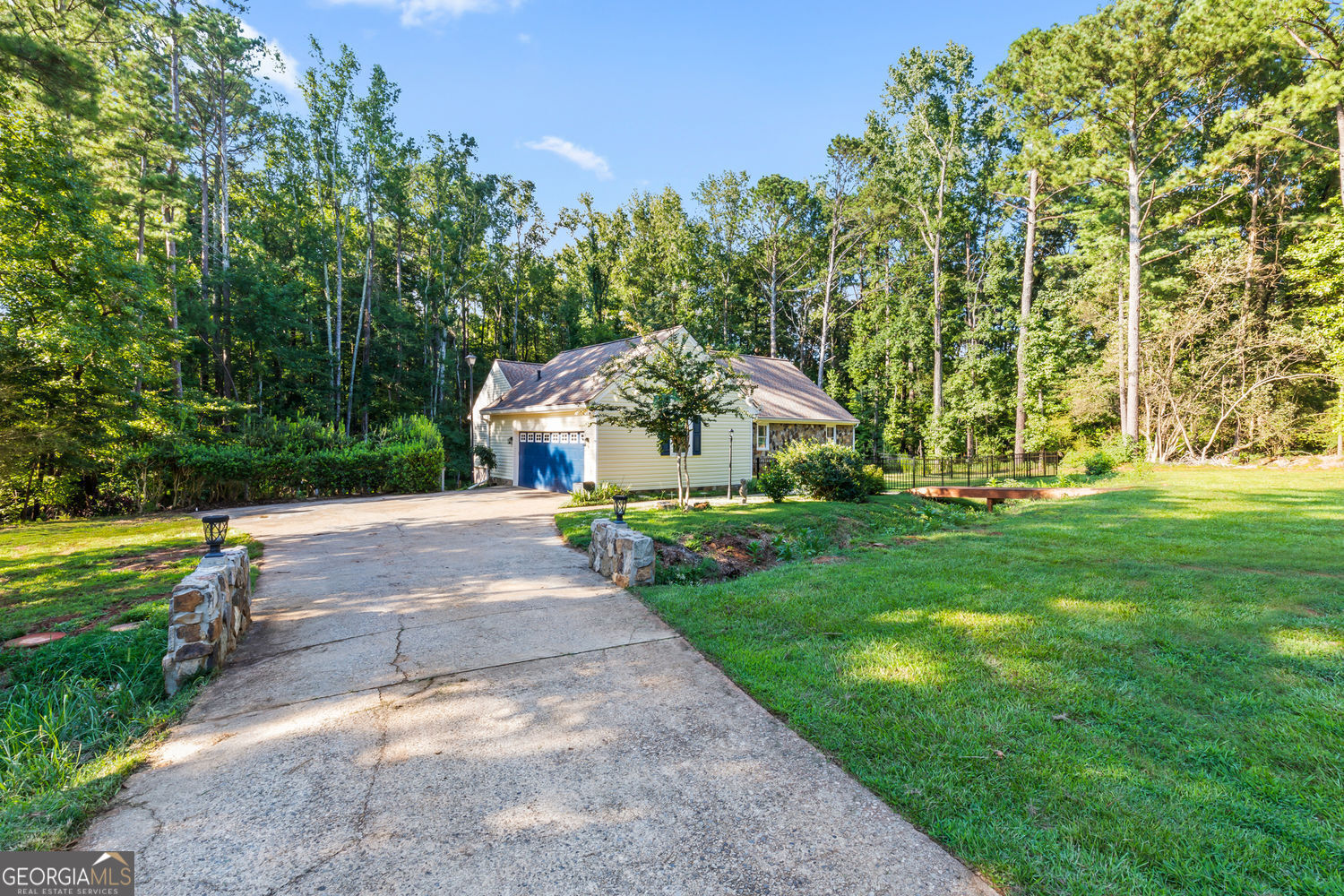 175 Kingswood DR