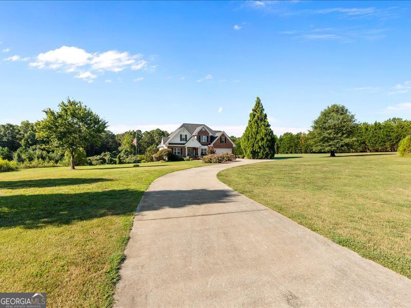 1285 Highway 5 E