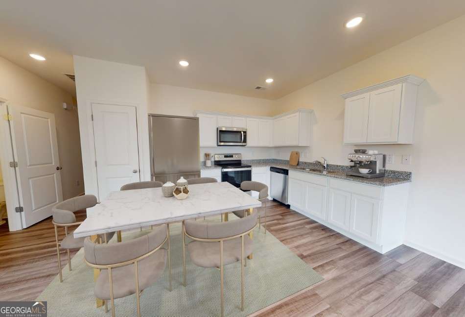 308 Naples DR